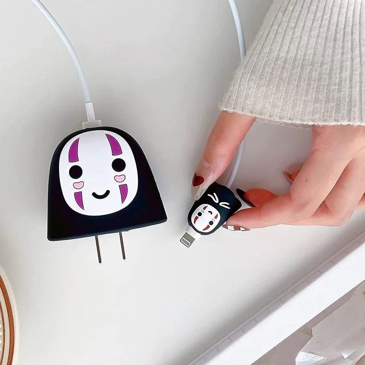 Augen Joker cute iphone cable charge protector case
