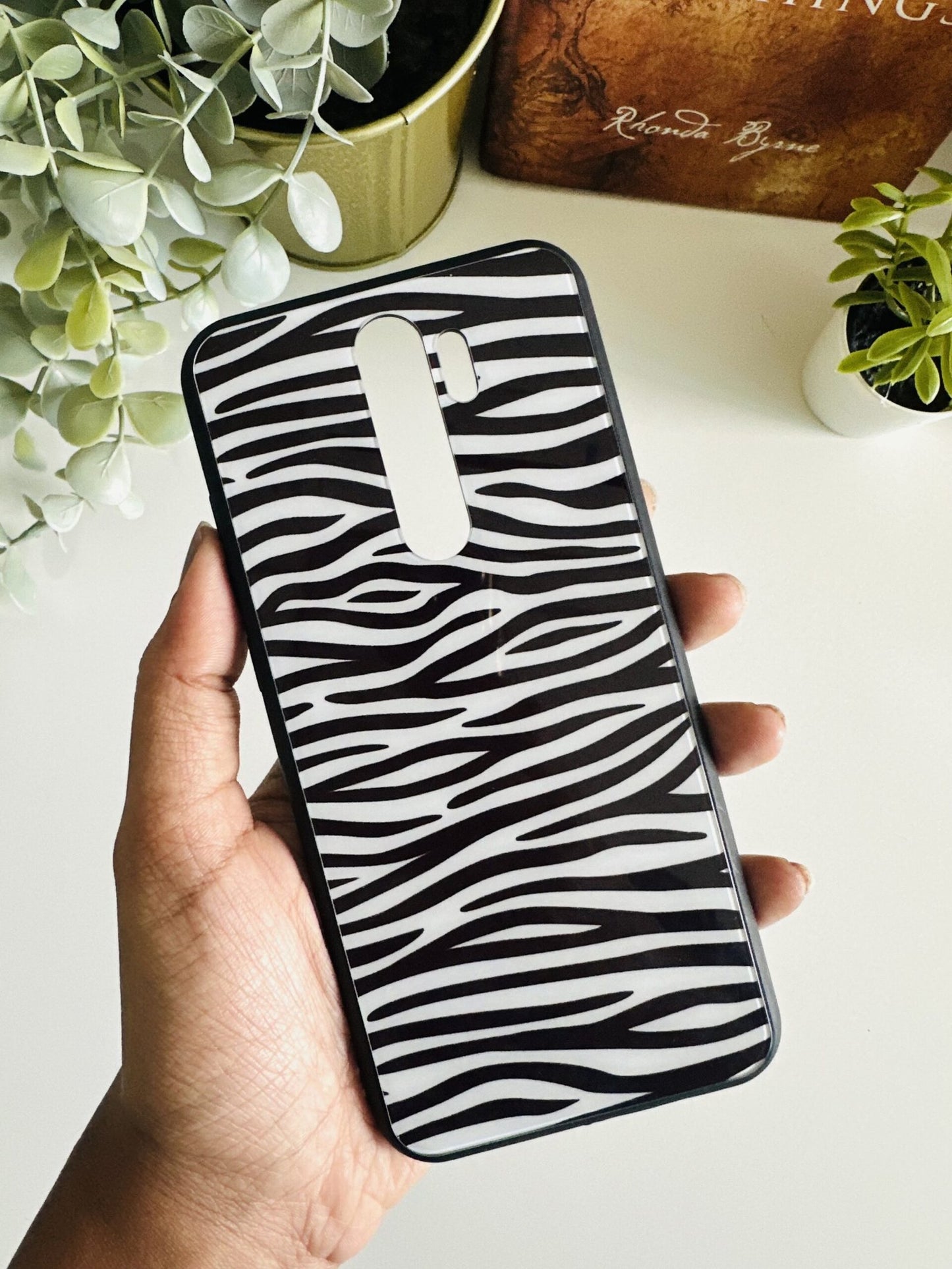 Minimal zebra designer case