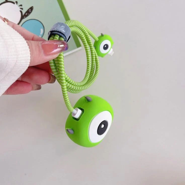 Green alien cute iphone cable charge protector case