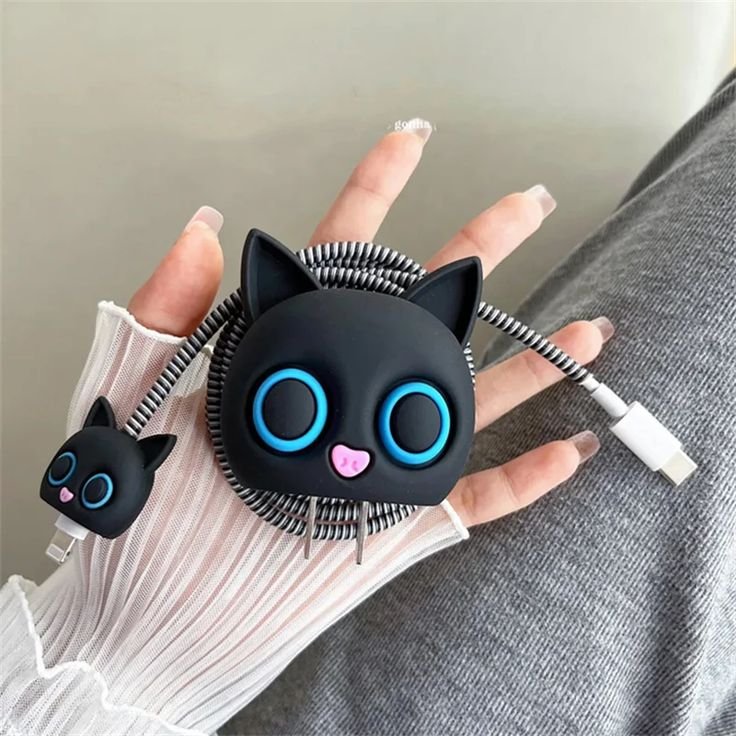Cute cat 3d iphone cable charge protector case