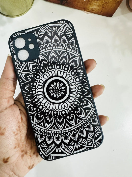 Black white mandala case