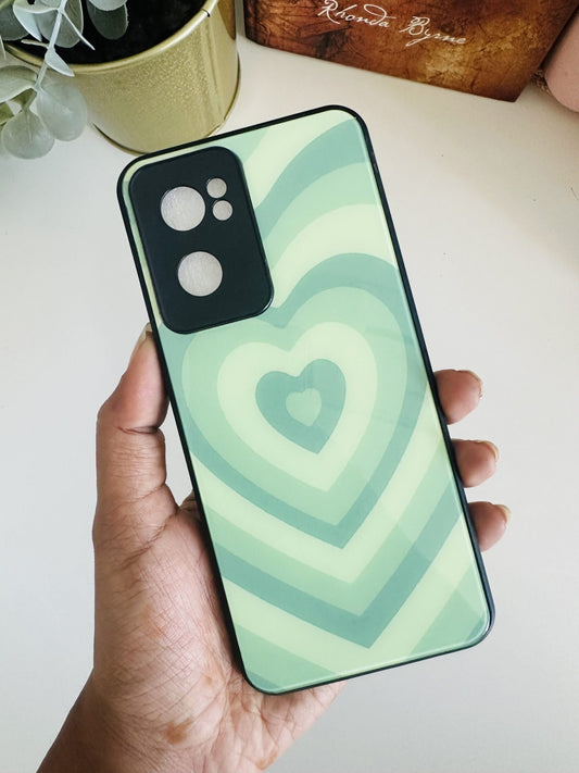 Green heart aesthetic case