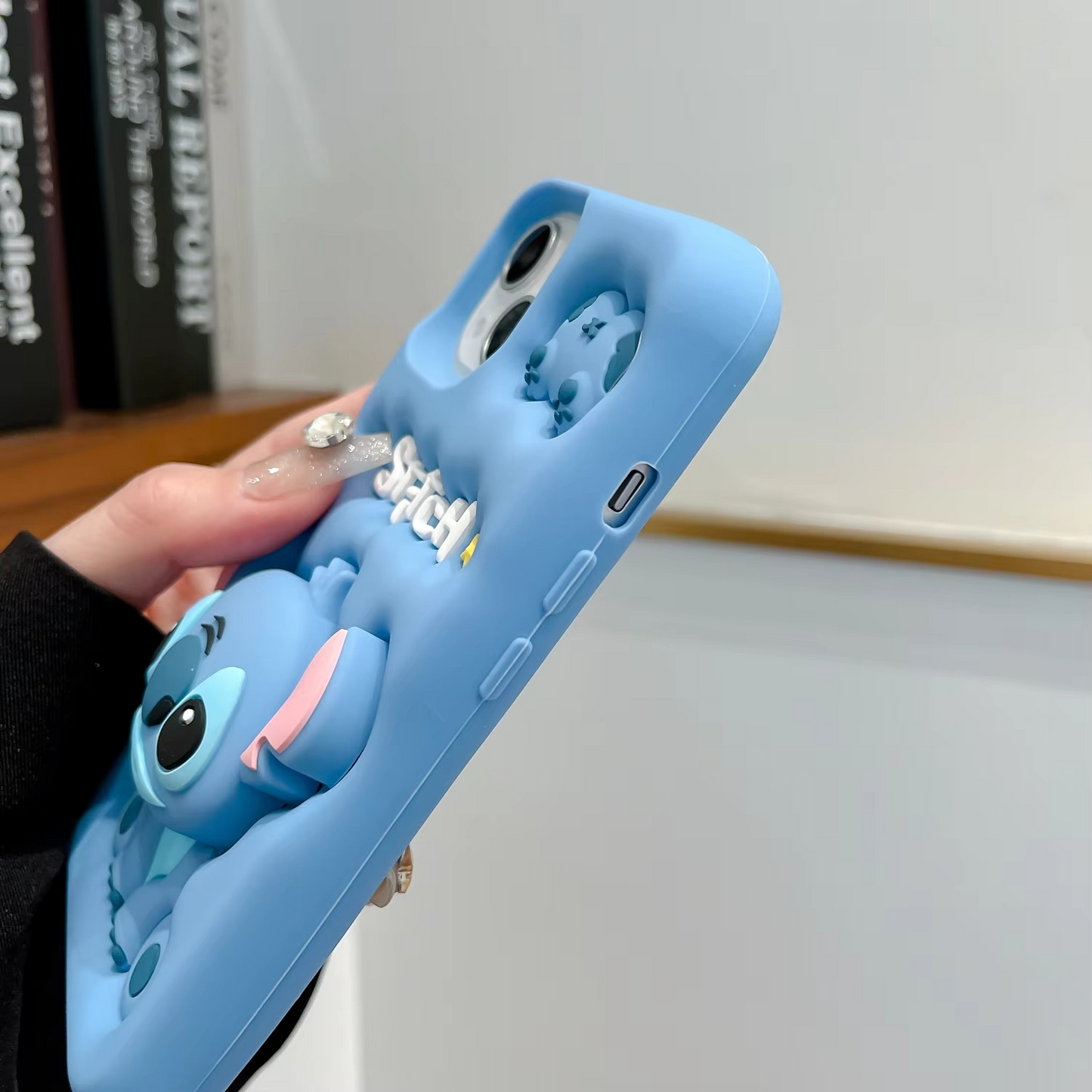 Stitch case with pop holder